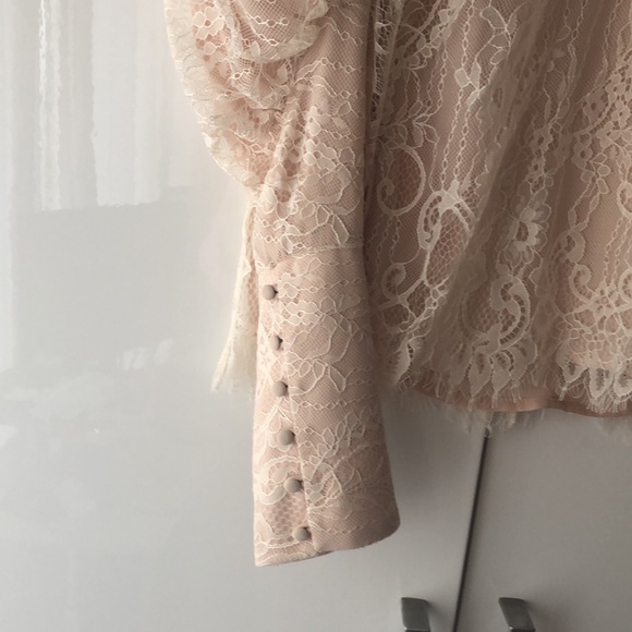 NWT Wayf Lace Blouse. Medium. - Picture 3 of 12